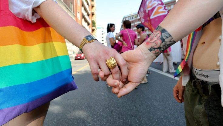 Appello a Lagalla per i figli delle famiglie arcobaleno