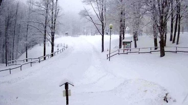 Previsioni meteo, l’anticiclone durerà poco: da giovedì freddo e maltempo con neve in collina