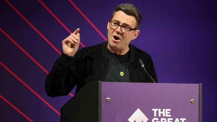 Burnham favorito per la leadership Labour grazie alla promessa di “porre fine al neoliberalismo”