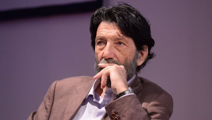 Cacciari: "Al Pd serve un congresso come quello che fece Occhetto. E anche cambiare nome"
