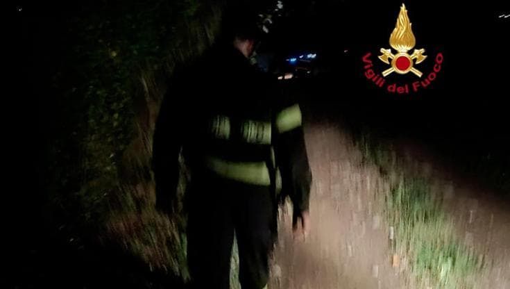 Anziano disperso a Reggello: lo ritrovano in Arno grazie al suo cane