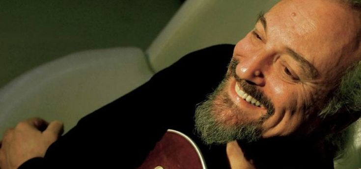 I burattini di Edoardo Bennato e la musica ribelle di Finardi