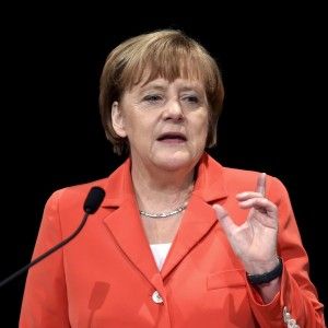 Angela  Merkel: "Non rispettate le scadenze, dovete fare molto di pi&ugrave;"