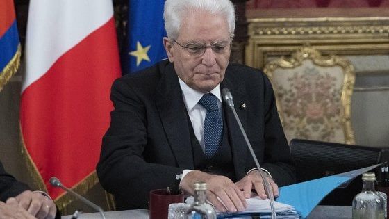Nassiriya, Mattarella: "I morti in missione un vincolo morale per continuare nell'impegno in aree di conflitti"
