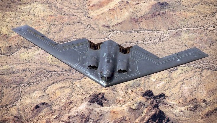 Gli Usa lasciano a terra l'intera flotta di bombardieri B-2 dopo un misterioso incidente 