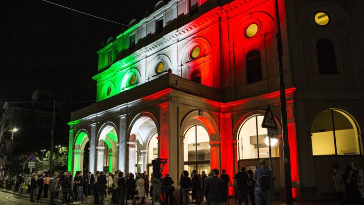 Si alza il sipario sul palcoscenico Italia