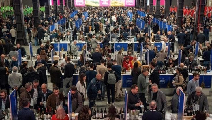 Grandi vini, cardi gobbi e friarielli: in giro per l’Italia tanti eventi da gustare