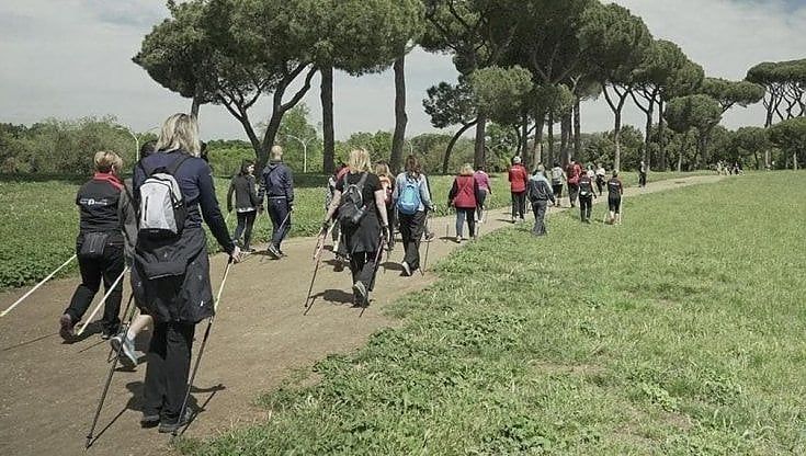 Bari, debutta il nordic walking: fine settimana con gare e passeggiate. "Uno sport che piace sempre più"