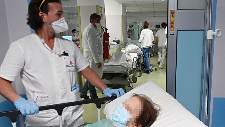 Pronto soccorso, per i turni d’urgenza 800 euro a notte