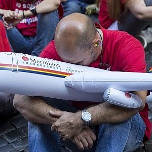 Ultimatum di Meridiana ai sindacati: "Intesa entro domani"