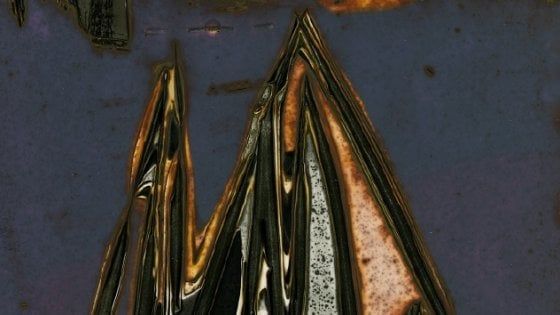 "Alchimia Blu": alla Biblioteca universitaria la mostra fotografica di Alina Chirlia