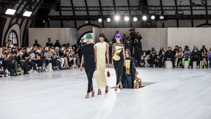 Dalle passerelle alla strada, ecco i cinque trend della moda che verrà