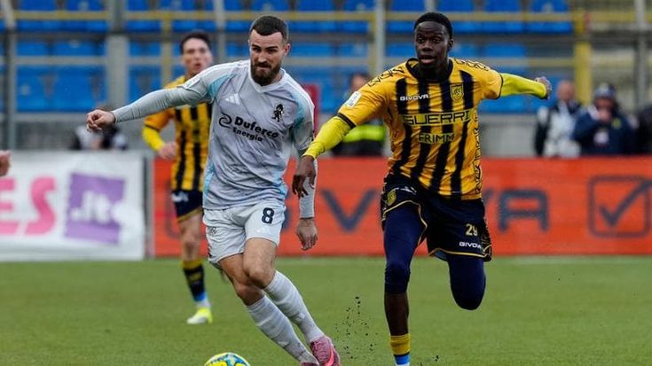 Porte chiuse e Var poco amico, Entella lotta ma deve inchinarsi all’aggressiva Juve Stabia