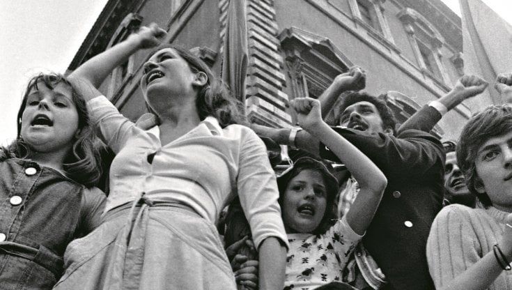Libri. Rossa è l’infanzia, il romanzo di Patrizia Carrano