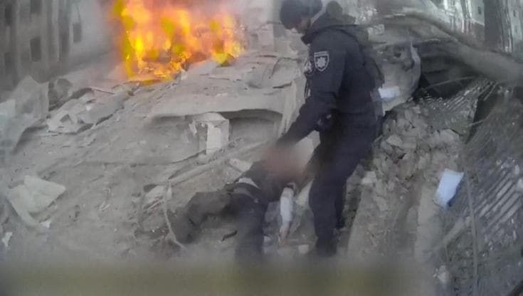 Strage Sumy, le drammatiche immagini dalle body cam dei soccorritori poco dopo le esplosioni