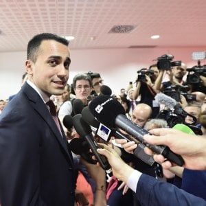 Tagli all'editoria, da Di Maio nuovo attacco alla stampa
