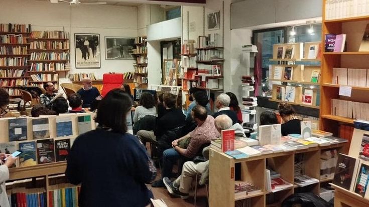 L’appello della libreria Les Mots: “Aiutateci, con costi sempre più alti rischiamo di chiudere”
