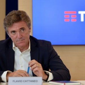 Caso Cattaneo, Salvatore BragantinI: "Compensi eccessivi fanno male alle società"
