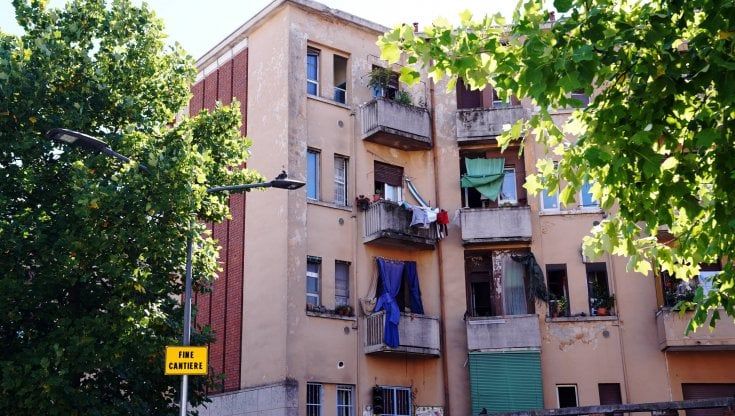 Milano, per le case Aler di proprietà della Regione la consegna è fissata per il 2021 ma si dovrà aspettare il 2025
