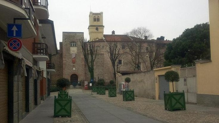 Per il referendum a Rivalta le scuole restano aperte: si vota nel castello