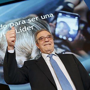 Alierta lascia la presidenza di Telefonica 