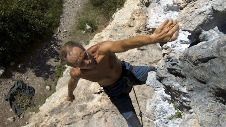 Covid, il manifesto di Erri De Luca: "Una nuova alleanza tra uomo e natura"