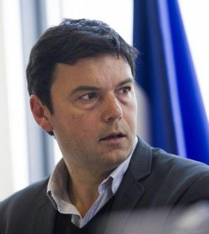 Piketty: "Basta con la dittatura del debito<br />ma non si salva l'Europa con gli slogan"