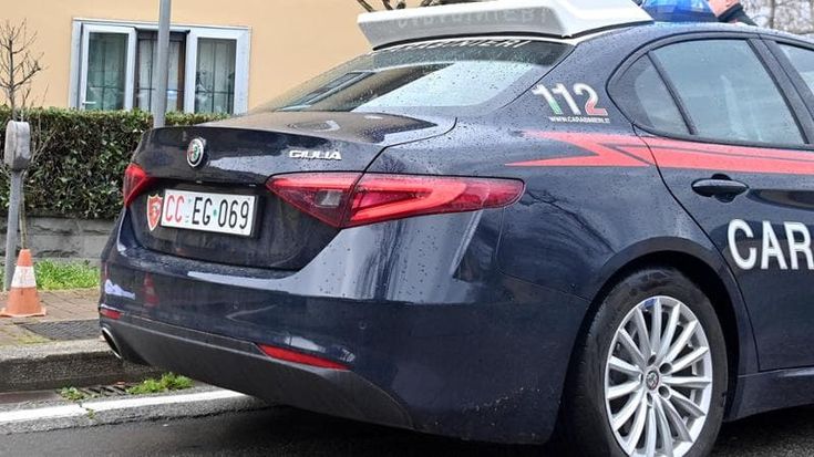 Cormano, coltellate e sassate contro un ragazzo per rapinarlo: arrestato un minorenne