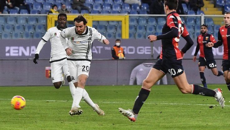 Genoa-Spezia 0-1: Bastoni firma il colpo salvezza