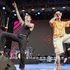 Fedez e J-Ax fanno ballare Milano: in 20mila per la maratona di musica e solidarietà