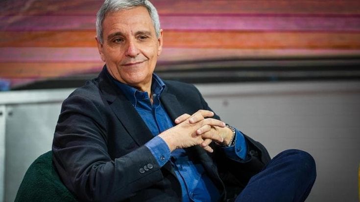 Il Premio Napoli compie 70 anni: festa nel teatro Mercadante con Maurizio de Giovanni