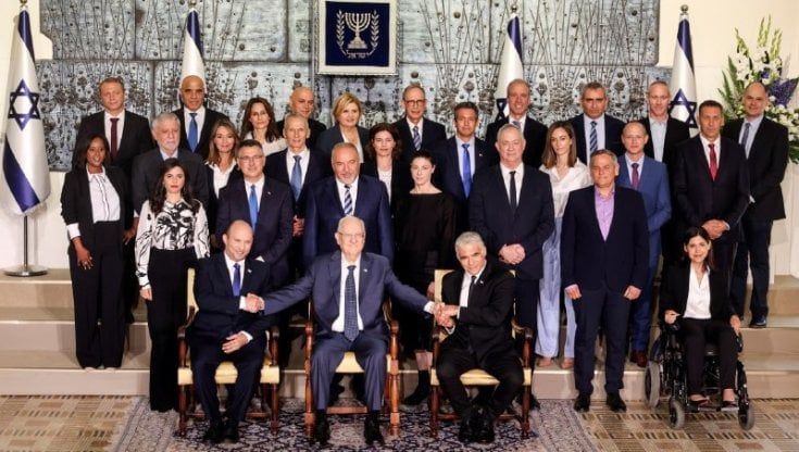 La prima generale donna, il nazionalista druso e il progressista islamico, ecco chi governa da oggi in Israele