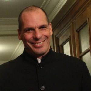 "Grecia fuori dall'euro, scegliamo il Bitcoin". Il pesce d'aprile di Varoufakis