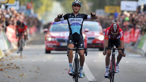 Ciclismo, è ancora Italia nella classiche: Trentin vince la Parigi-Tours