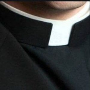 Sacerdote indagato per violenza sessuale, Betori lo sospende dal sacerdozio 