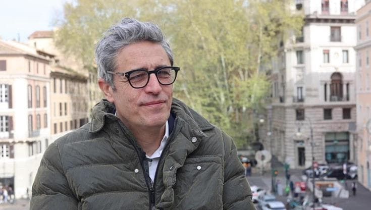 Pif: "C’è più Cristo sotto un ponte che in certi crocifissi. Papa Francesco era uno che ti scuoteva"