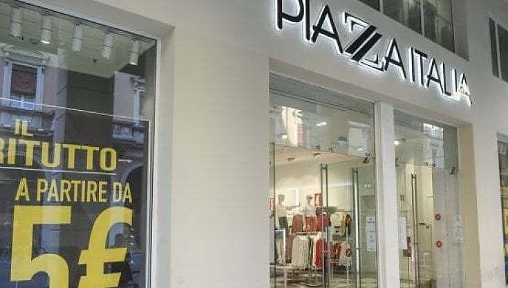 Piazza Italia a rischio chiusura nel parco commerciale di Casamassima: "Per strada 16 famiglie"