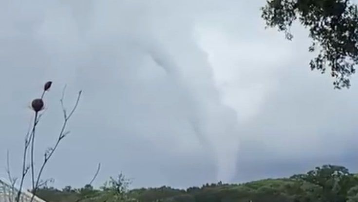 Tromba d'aria colpisce Sabaudia e Terracina: bloccata la Migliara 56