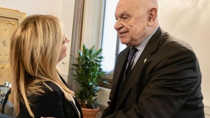 Toghe | La stretta del governo sulle intercettazioni in tempi di dossier. Giudici in guerra con le armi spuntate
