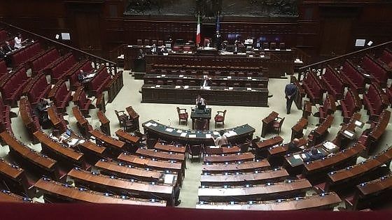 Legge elettorale, il via alla riforma nell'aula vuota