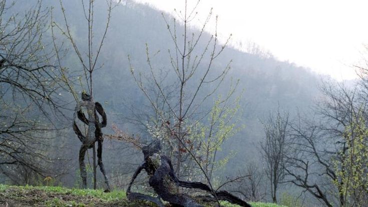 Dove la traccia rivela la sezione aurea nelle mani dello scultore