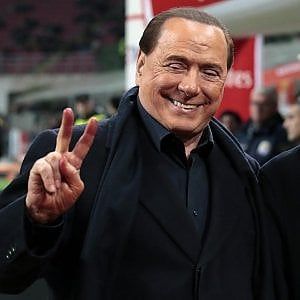 Elezioni Usa, le analogie fra Trump e Berlusconi: "In Italia trattato come un clown, poi non ha riso più nessuno"