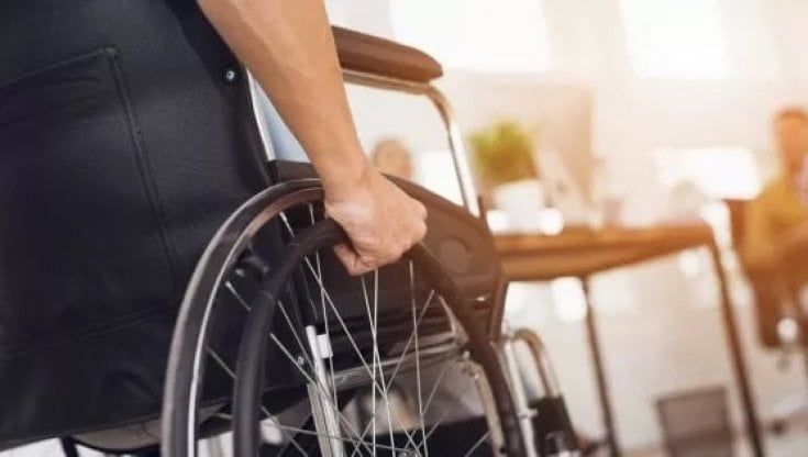 Disabili: in Italia oltre 3 mln, 1 su 3 vive solo e welfare pesa su famiglie. Mattarella: "Abbattere le barriere"