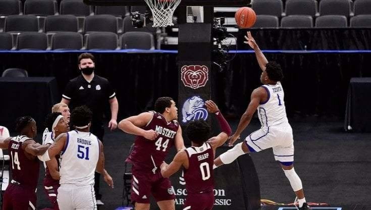 Sport in tv, su Helbiz i campionati Ncaa di basket e football