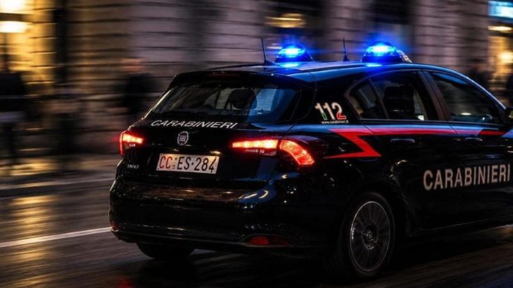 Affile, vede la figlia litigare con il fidanzato e lo accoltella: arrestato il padre