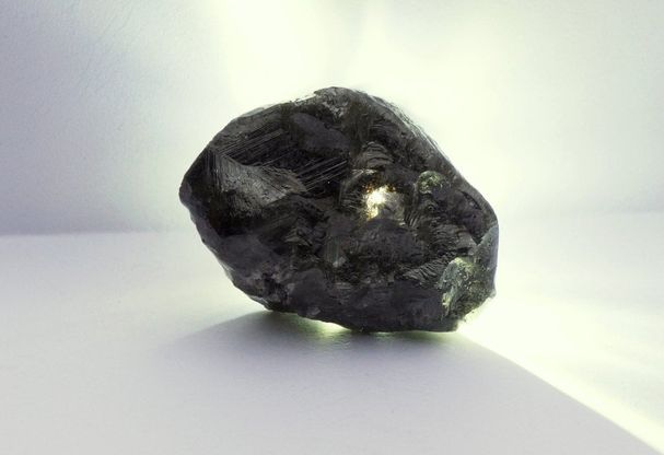 Estratto in Botswana diamante di 1.768 carati, è il secondo più grande al mondo