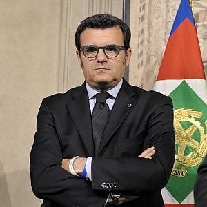 Centinaio all'Agricoltura, la mail e gli insulti razzisti del neoministro 