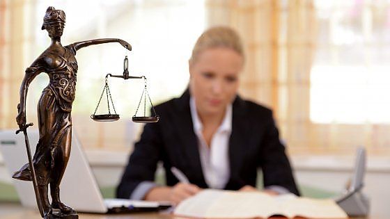 Il record degli avvocati londinesi: mille sterline l'ora