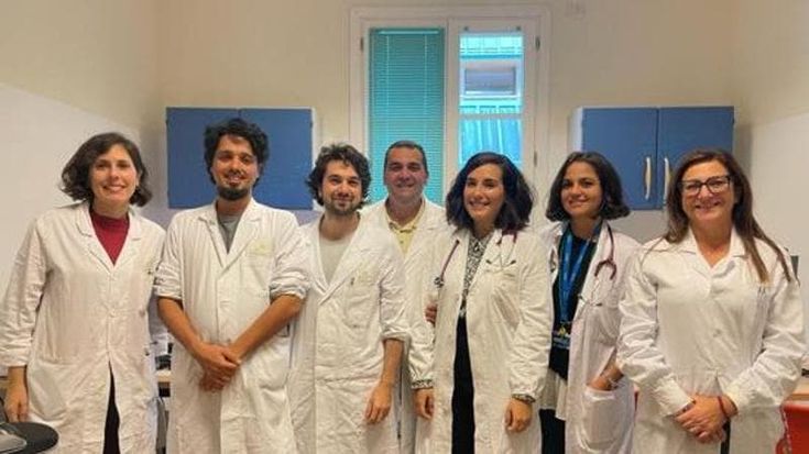 Colpito da rarissima malattia (solo altri sette casi al mondo), ragazzino di 13 anni salvato al Meyer. “La diagnosi veloce ha evitato rischi molto gravi”
