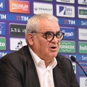 Fiorentina, il dg Corvino: "Azzerato il rosso, adesso possiamo tornare a investire"